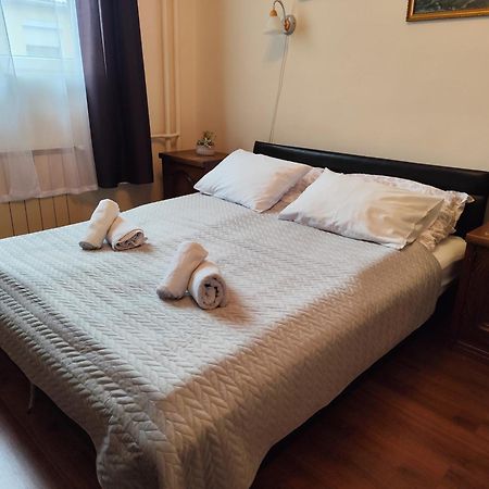 Bazilika Vendeghaz Hotell Eger Exteriör bild