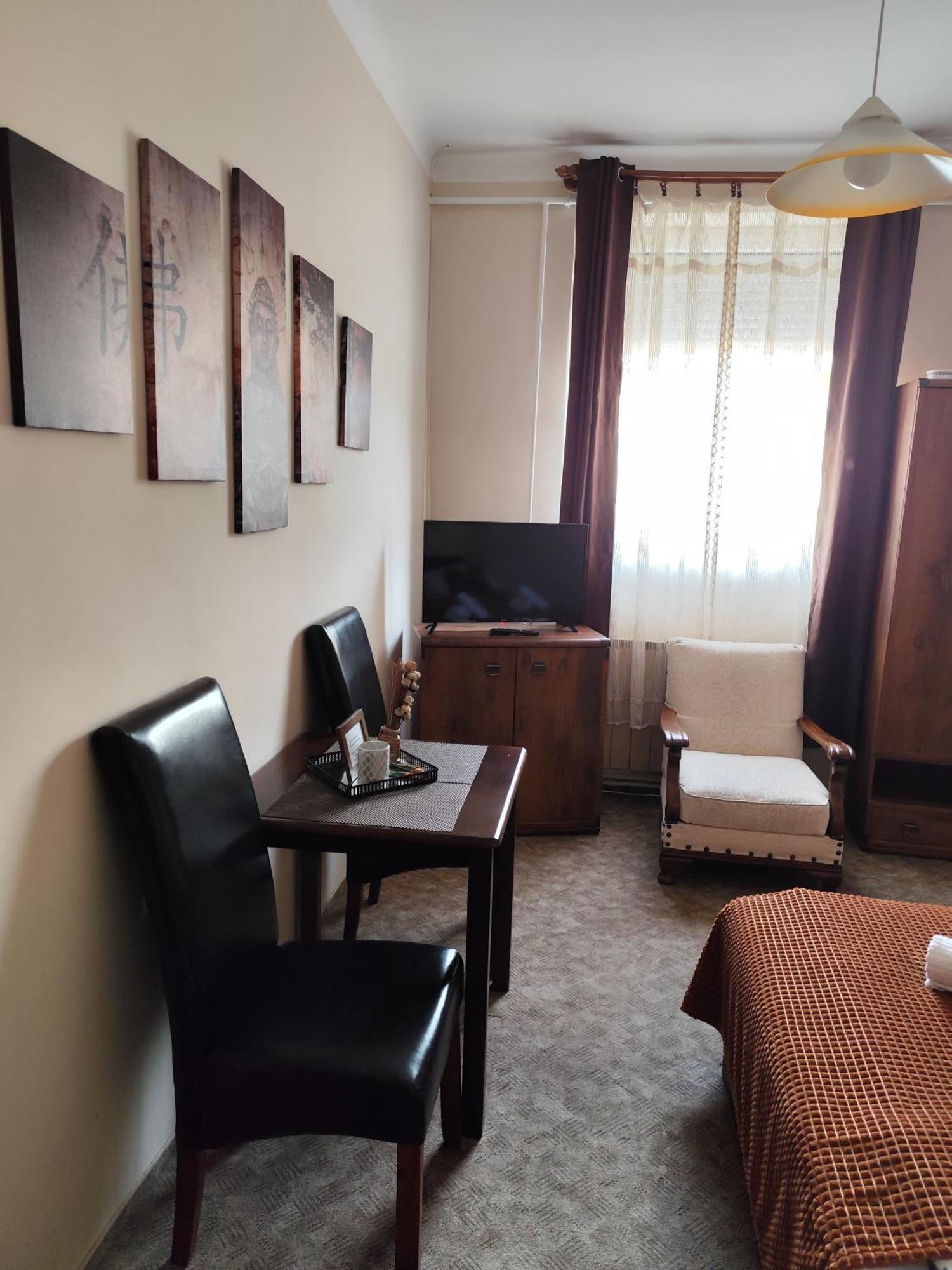 Bazilika Vendeghaz Hotell Eger Exteriör bild